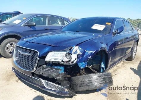 2017 Chrysler 300 Limited Awd из США, поврежденный, VIN 2C3CCARG6HH591845